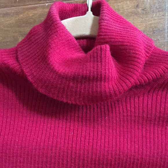 Wine Merino Wool Sweater SMALL - Picture 5 of 8